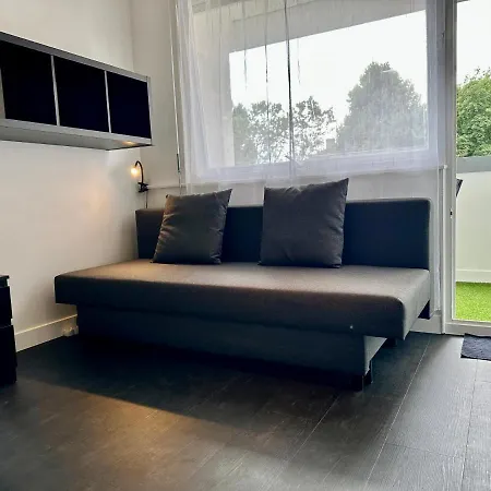 Happy Terrace Apartment